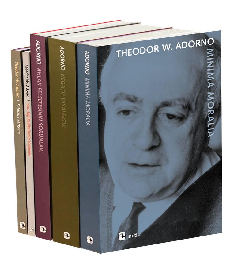 Theodor W. Adorno Seti (5 Kitap) kitap kapağı
