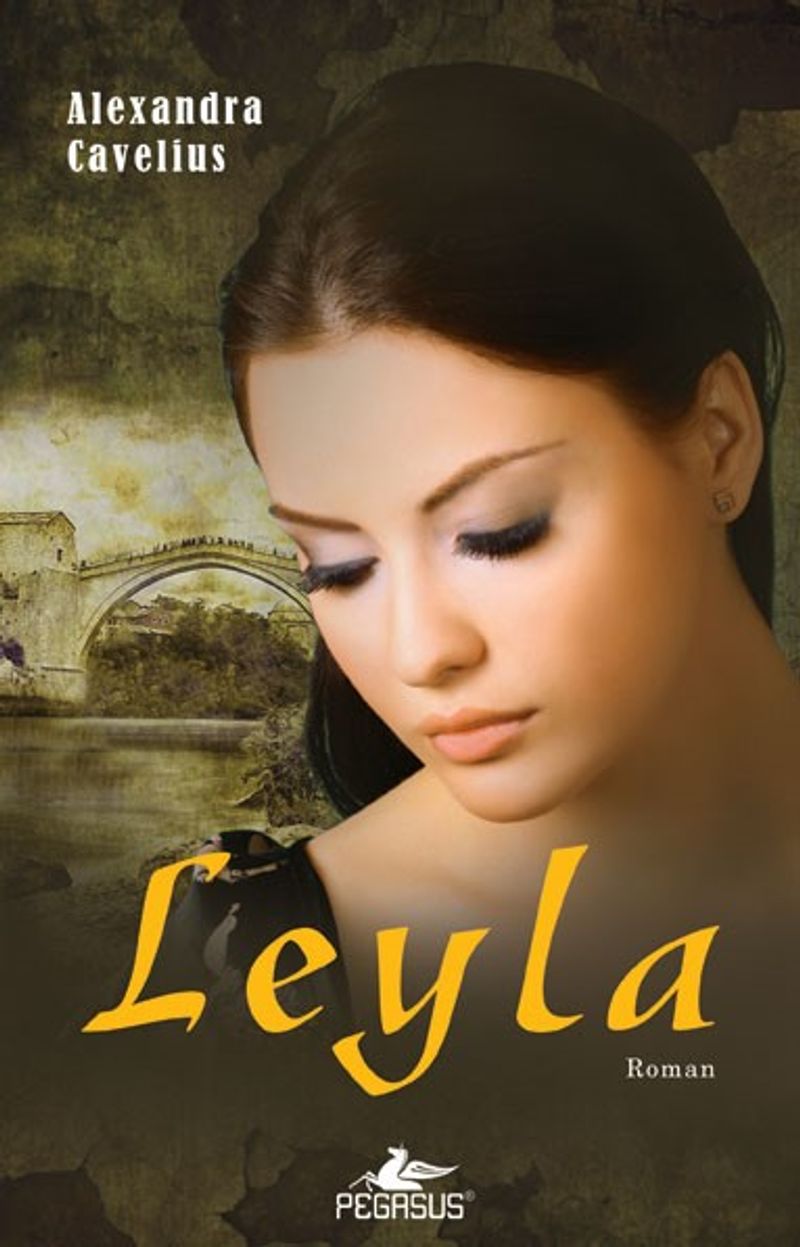 Leyla (Karton Kapak) kitap kapağı