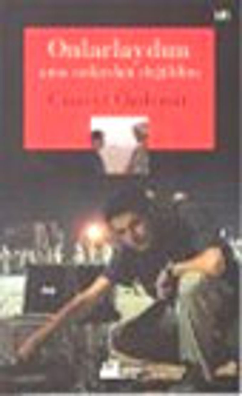 Onlarlaydım Ama Onlardan Değildim kitap kapağı